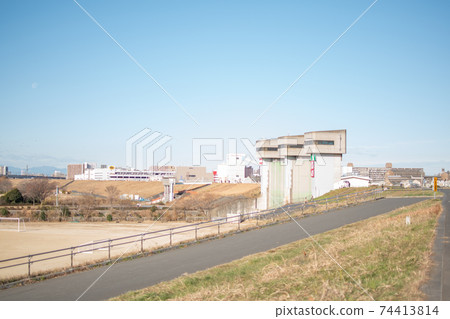 川口市三陵水門/荒川町附近的風景 川口市三陵水門/荒川町附近的風景 74413814