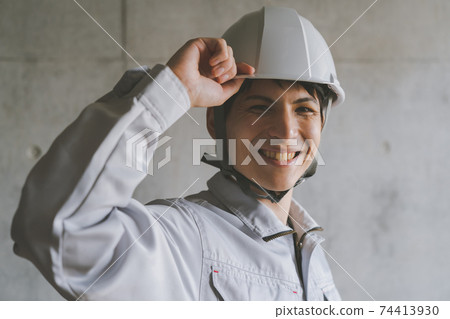 Foreign workers 74413930