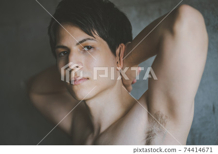 男士腋窩 74414671