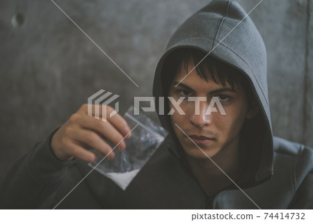 Drug dependence 74414732