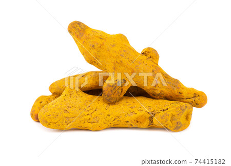 Dry turmeric root isolated on white background. Curcuma longa linn. 74415182