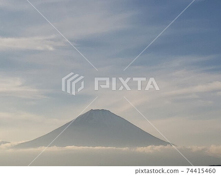 是從大涌谷看的富士山。電源點似乎具有協同作用。 是從大涌谷看的富士山。電源點似乎具有協同作用。 74415460