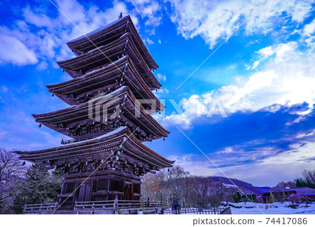 定義西豐寺的五層寶塔（宮城縣仙台市） 74417086