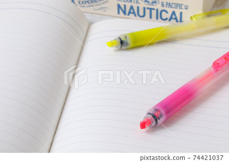 Line marker, stationery, highlighter, stationery, study, school, notebook, writing utensils, pen, student, water-based pen, writing Line marker, stationery, highlighter, stationery, study, school, notebook, writing utensils, pen, student, water-based pen, writing 74421037