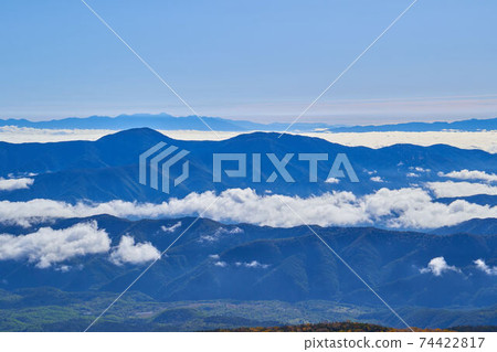 Gifu prefecture (Nagano prefecture) View of Unkai on the east side from the southern foot of Mt. Fujimidake of Mt. 74422817