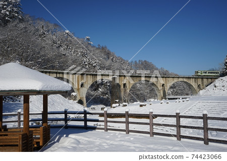 Tono Kamaishi Line spectacle bridge in winter 74423066