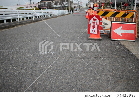 Road pavement, sidewalk repair, pavement work, paved road 74423983