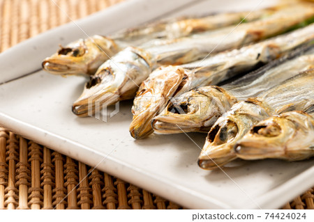 Up of dried sardines. 74424024