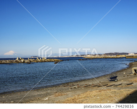 湘南三浦半島祖師市羽山町的冬天 湘南三浦半島祖師市羽山町的冬天 74429816