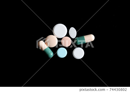 多種藥物 多種藥物 74430802