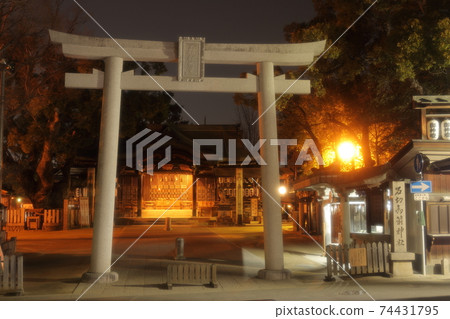 靖國神社在晚上 靖國神社在晚上 74431795