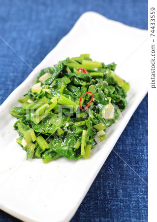 Stir-fried turnip leaves Stir-fried turnip leaves 74433559