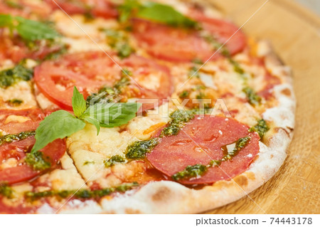 Close up tomato pizza crust. Close up tomato pizza crust. 74443178