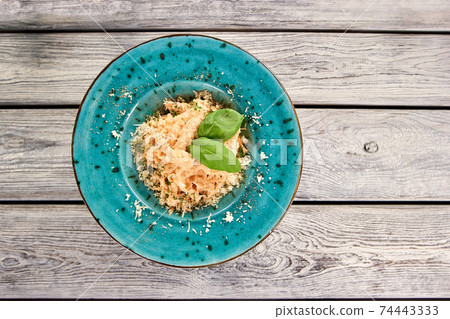 Crema di Pollo Pasta. 74443333