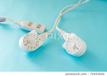 Preventing forgetting to turn off timer home appliances Elderly households home appliances without a timer 74443680