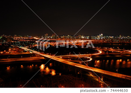 Seongdong-gu, Oksu-dong, Eungbongsan Mountain, night view 74444630
