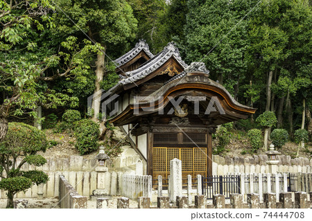 大阪府南川町地區大石鎮大石墓英福寺磯町墓 大阪府南川町地區大石鎮大石墓英福寺磯町墓 74444708