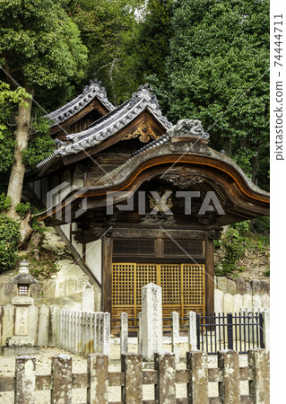 大阪府南川町地區大石鎮大石墓英福寺磯町墓 大阪府南川町地區大石鎮大石墓英福寺磯町墓 74444711