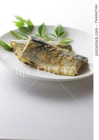 鯖魚醃在味o 8 74444744