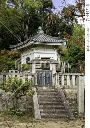 大阪市南河內郡太師町榮福寺京三 大阪市南河內郡太師町榮福寺京三 74444746