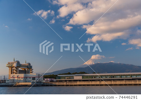 (Shizuoka Prefecture) Numazu fish market, byuo, Mt. Fuji evening view from my entrance 74446291