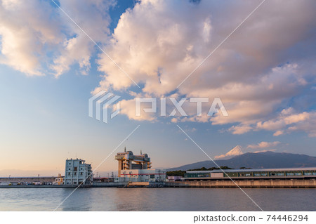 (Shizuoka Prefecture) Numazu fish market, byuo, Mt. Fuji evening view from my entrance 74446294