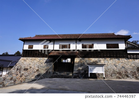 Tendai sect temple "Honyamaji" in Misaki Town, Okayama Prefecture: Nagaya 74446397