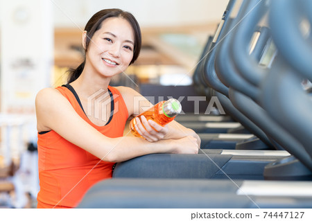 Women's fitness sports gym exercise 74447127