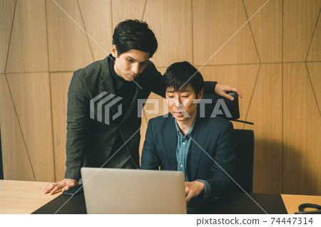 Go to work and go online 74447314