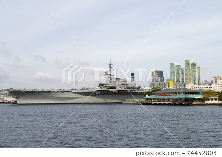San Diego, California, United States 74452803