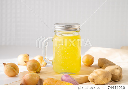Image of veggie broth vegetable soup Image of veggie broth vegetable soup 74454010
