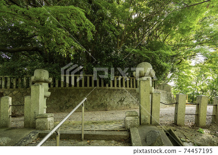 Grave of Ono Sister, Taishi Town, Minamikawachi District, Osaka Prefecture Grave of Ono Sister, Taishi Town, Minamikawachi District, Osaka Prefecture 74457195