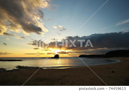 Evening view of Suzume Island from Shima Peninsula Azuri Beach Evening view of Suzume Island from Shima Peninsula Azuri Beach 74459613