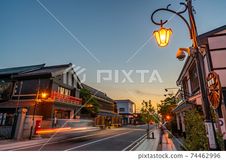 黃昏時分,可以感受到歷史浪漫的福島縣會津若松市 黃昏時分,可以感受到歷史浪漫的福島縣會津若松市 74462996