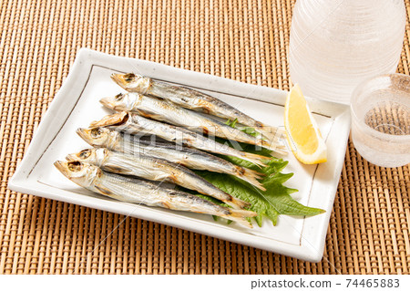 Round dried sardines. Round dried sardines. 74465883