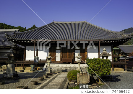 Taima-dera Okuin Mikagedo (main hall) Katsuragi City, Nara Prefecture Taima-dera Okuin Mikagedo (main hall) Katsuragi City, Nara Prefecture 74466432