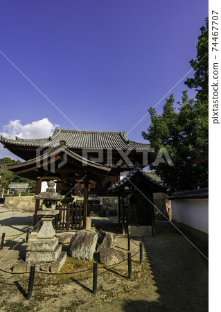 Taima-dera stone lantern, Katsuragi City, Nara Prefecture Taima-dera stone lantern, Katsuragi City, Nara Prefecture 74467707