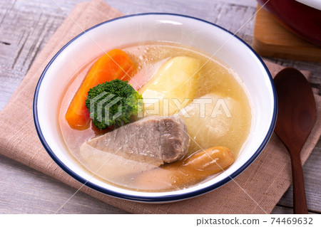 Pork (salted pork) pot-au-feu Pork (salted pork) pot-au-feu 74469632