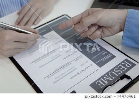 Job seeker has signed an employment contract with the employer or company HR, Signing a contract for applying for a job, Agreeing to the terms and conditions of the law. 74470461