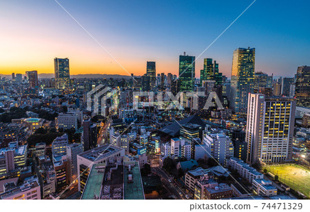 Tokyo cityscape of Japan Overlooking the cityscape such as Roppongi that shines in the sunset 74471329