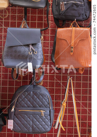 出售壁掛式背包 74472605