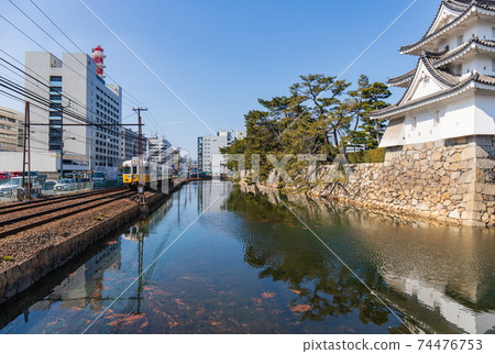 Ryoto和Kotoden的Tamamo Park護城河（香川縣高松市） 74476753
