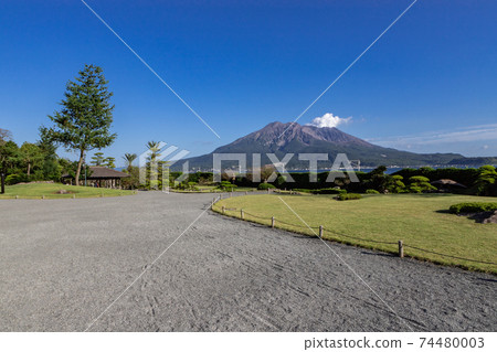 Scenery of Sakurajima as seen from the scenic Sengan-en, Kagoshima City, Kagoshima Prefecture Scenery of Sakurajima as seen from the scenic Sengan-en, Kagoshima City, Kagoshima Prefecture 74480003