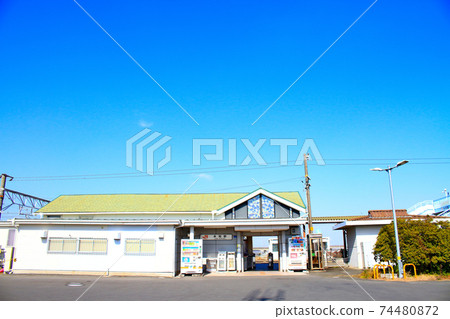 Scenery in front of Eiwa Station on the JR Kansai Main Line Scenery in front of Eiwa Station on the JR Kansai Main Line 74480872