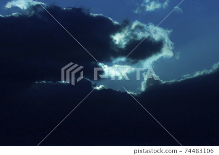 月亮陰影 74483106