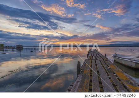 mood sunset  74488240