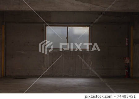 Window in the storeroom 74495451