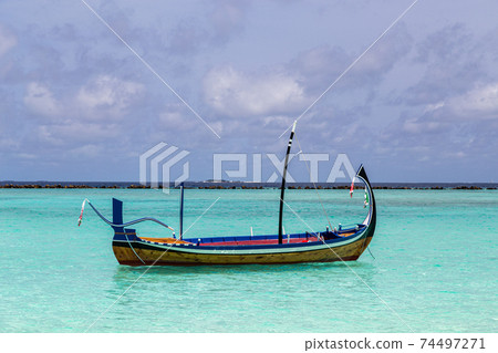 Maldives Traditional Fishing Boat Maldives Traditional Fishing Boat 74497271