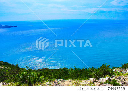 從石山天文台眺望新島 從石山天文台眺望新島 74498529