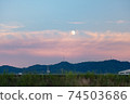 月亮和日落黃昏 74503686